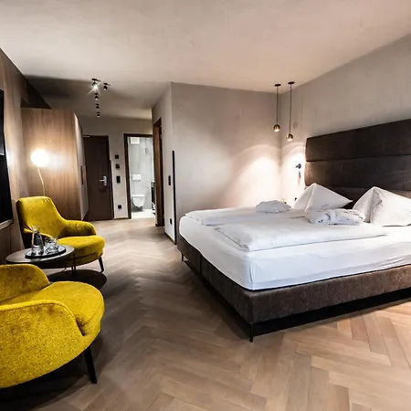 Panoramahotel Watles Ξενοδοχείο 4*