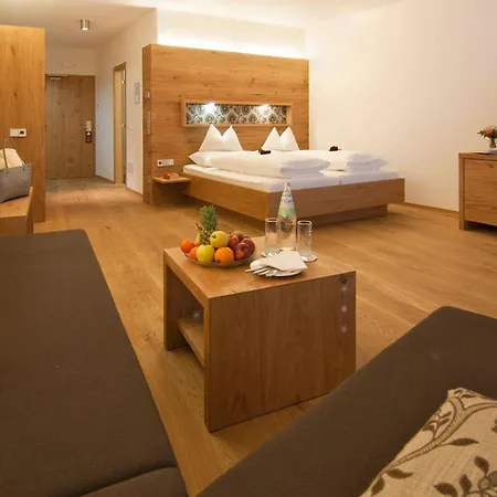 Panoramahotel Watles Hotel