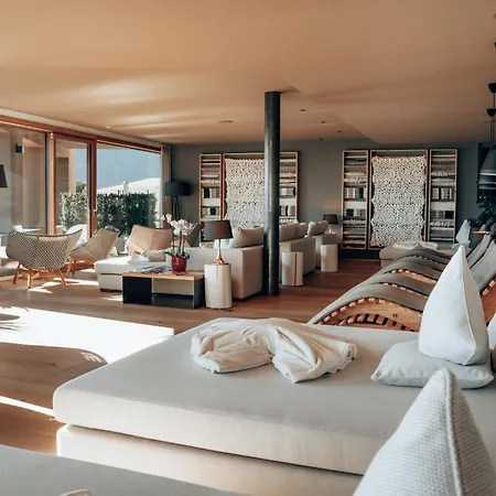 Panoramahotel Watles 4* Malles Venosta